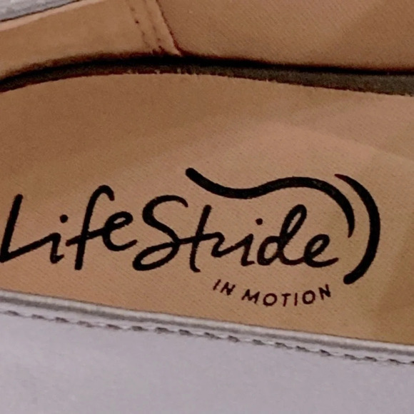 LifeStride Confident Heeled Loafers Pewter Size 7 - Picture 11 of 11